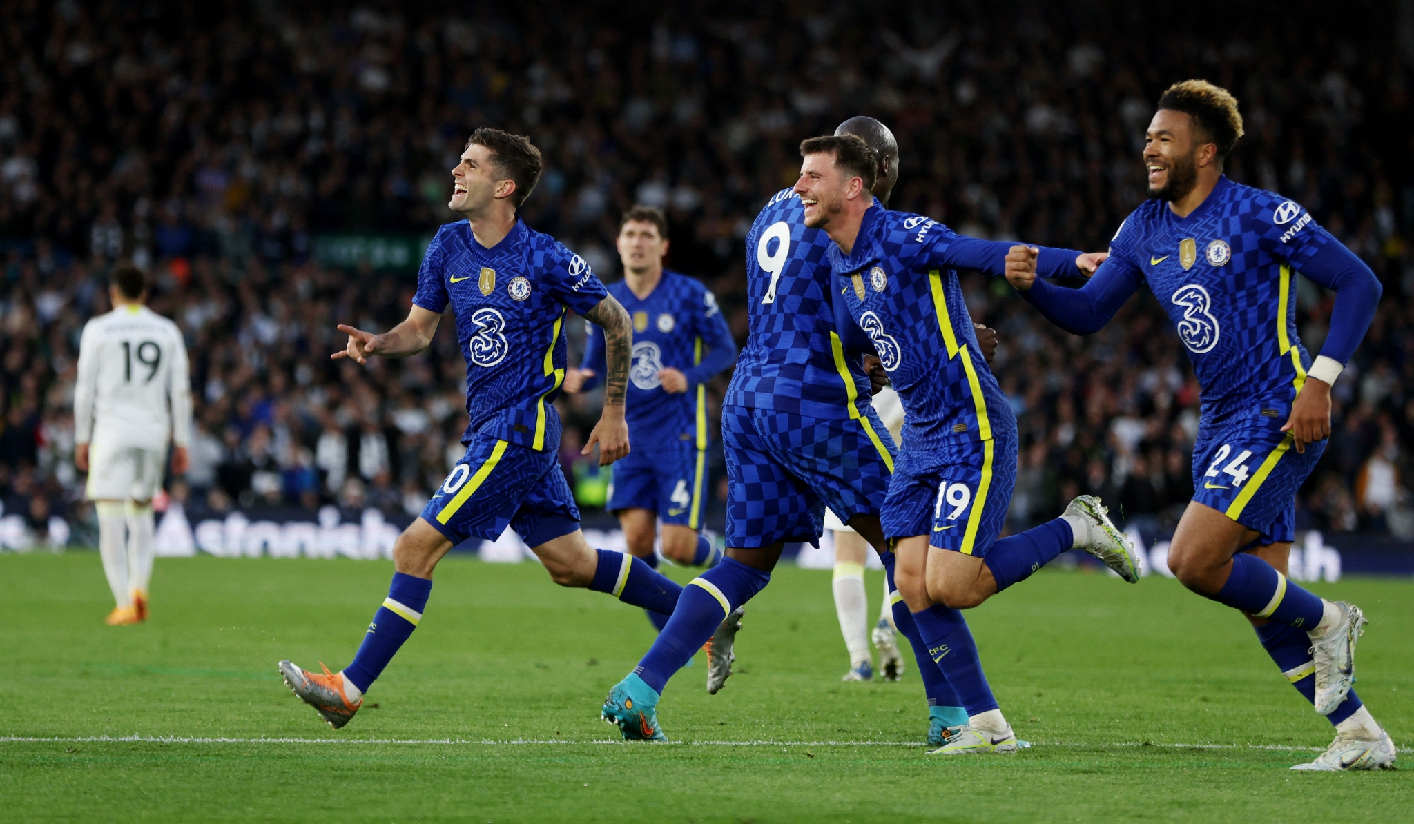 让他在比赛 让他在比赛