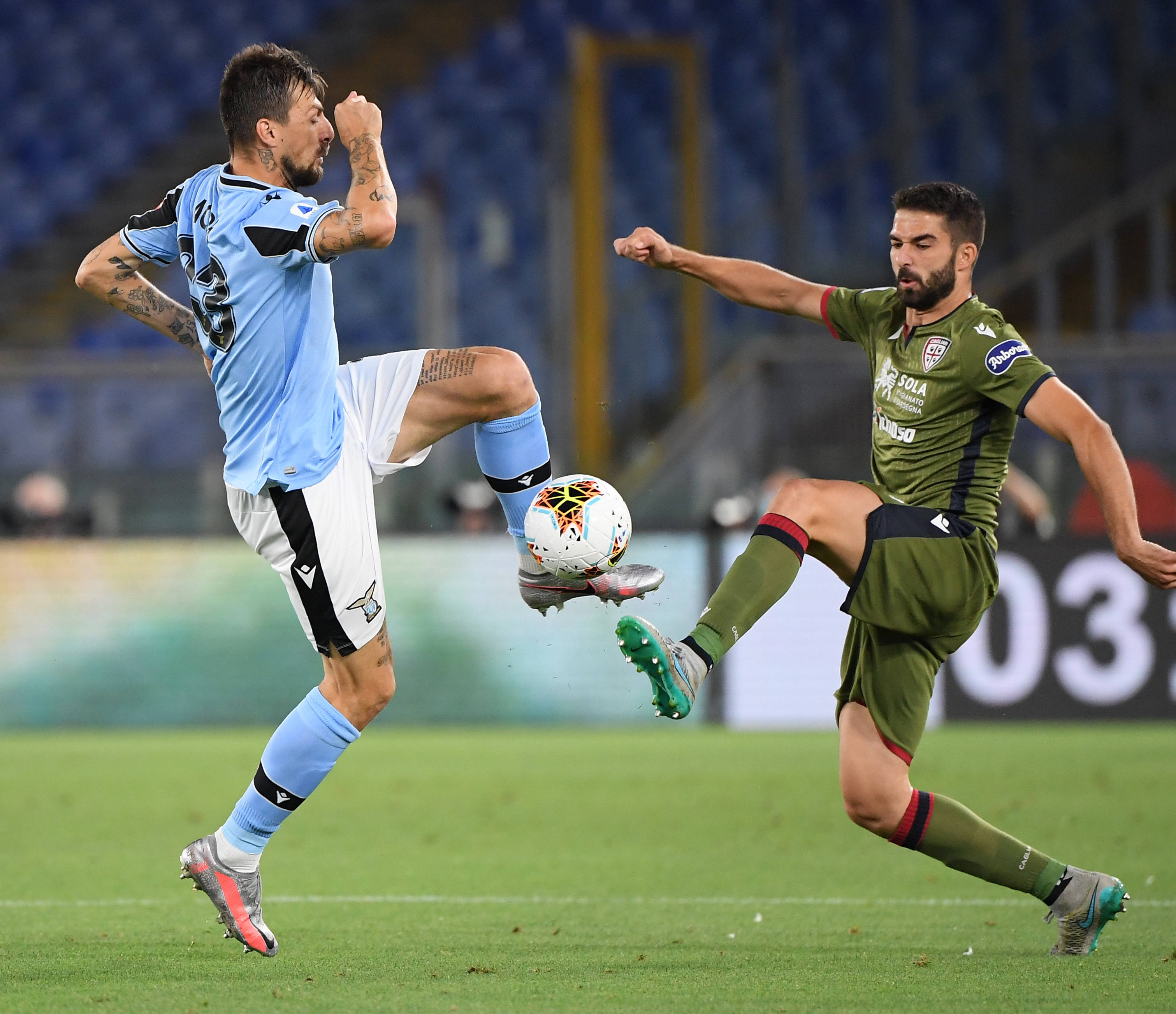 目前在锋线 目前在锋线