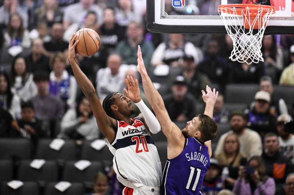 更为坚实的 更为坚实的