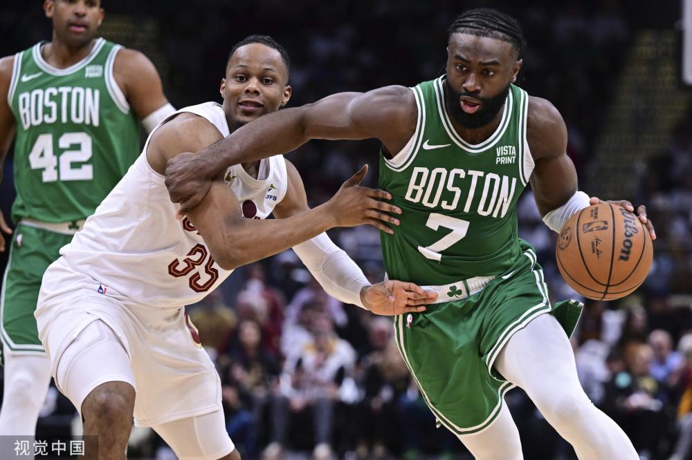 跃居榜首 跃居榜首