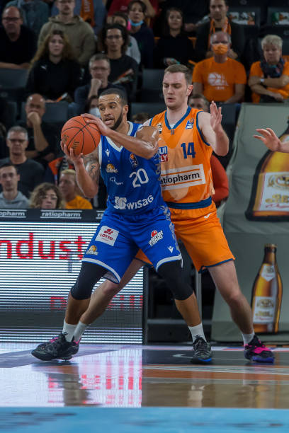 你来我往的 你来我往的